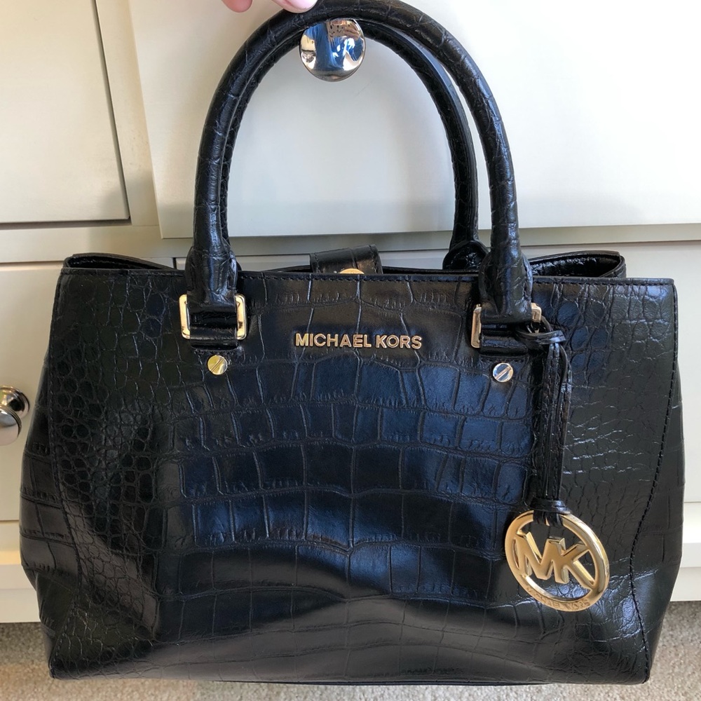 Black patterned Michael Kors purse - barely used
